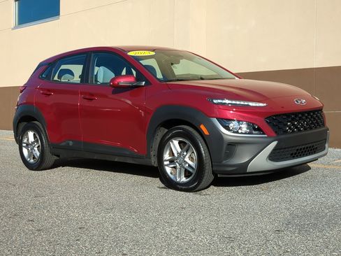 Certified 2023 Hyundai Kona SE image 2