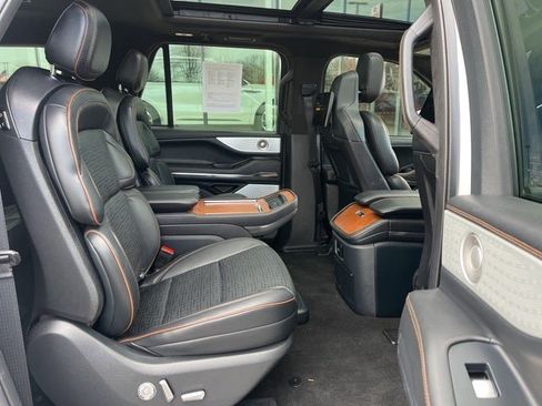 Used 2025 Lincoln Navigator L Black Label image 25