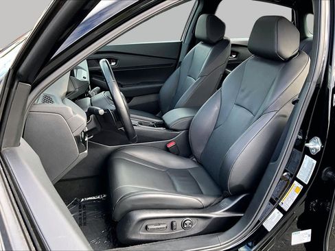 Used 2025 Honda Accord Sport image 8