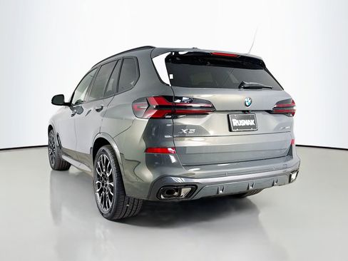 New 2026 BMW X5 xDrive40i w/ M Sport Package AWD/4WD image 5