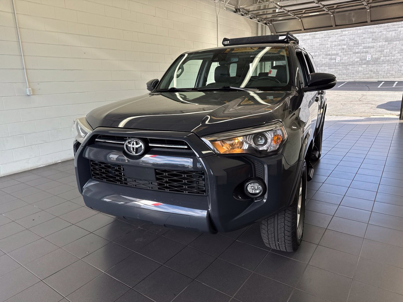 Used 2024 Toyota 4Runner SR5 Premium w/ Moonroof Package AWD/4WD image 3