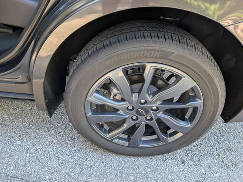 Used 2022 Chevrolet Equinox RS AWD/4WD image 11