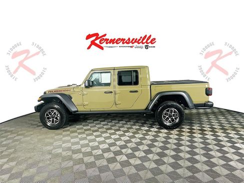 New 2025 Jeep Gladiator Rubicon w/ Convenience Group image 4