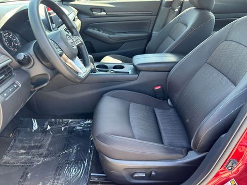 Used 2025 Nissan Altima 2.5 SV FWD image 27