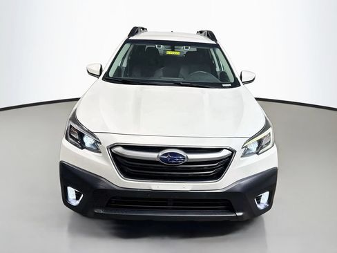 Used 2022 Subaru Outback Premium AWD/4WD image 2