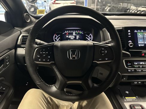 Used 2024 Honda Passport EX-L image 13
