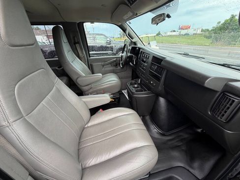 Used 2016 Chevrolet Express 2500 LS RWD image 10