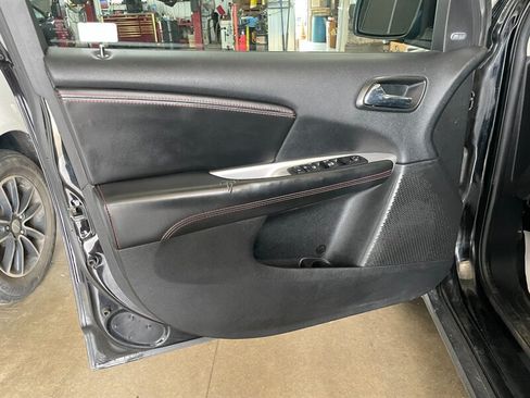Used 2016 Dodge Journey R/T w/ Rear Seat Video Group AWD/4WD image 23