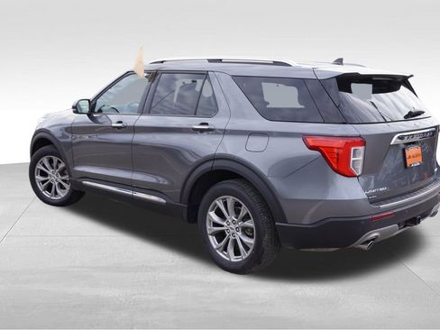 Certified 2023 Ford Explorer Limited w/ Limited Technology Package image 9