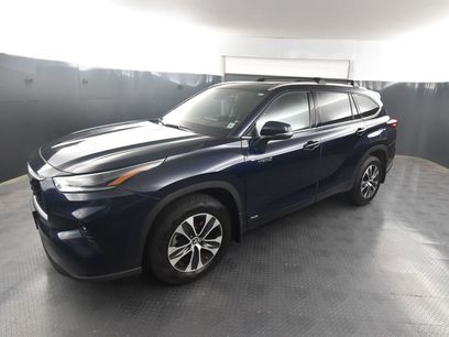 Used 2021 Toyota Highlander XLE