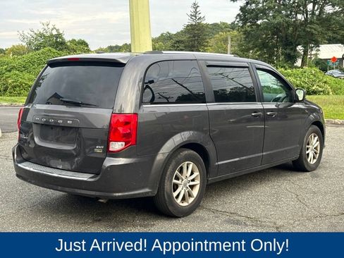 Used 2019 Dodge Grand Caravan SXT FWD image 7