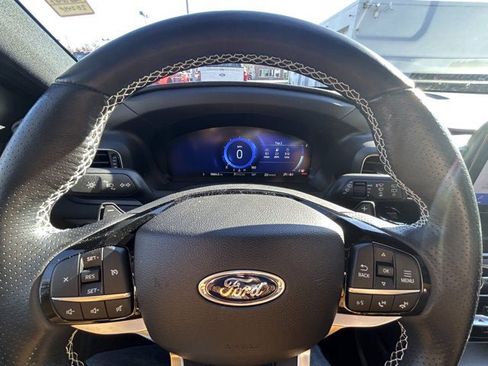 Used 2022 Ford Explorer ST image 14