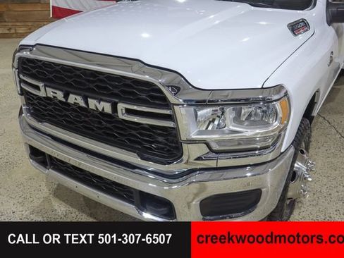 Used 2024 RAM 3500 Tradesman w/ Chrome Appearance Group AWD/4WD image 27
