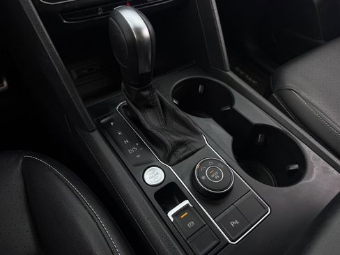 Used 2021 Volkswagen Atlas SE w/ Panoramic Sunroof Package image 23