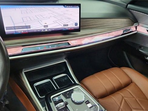 Used 2023 BMW 740i 740i w/ Executive Package image 43