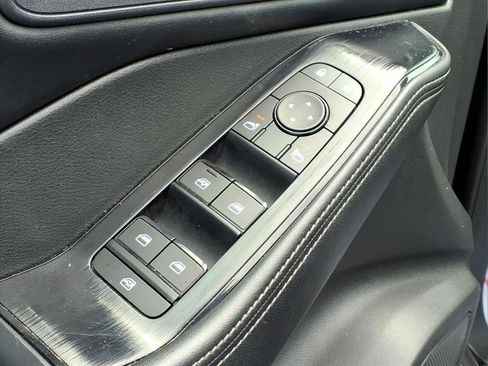 Used 2024 Nissan Rogue SV AWD/4WD image 16