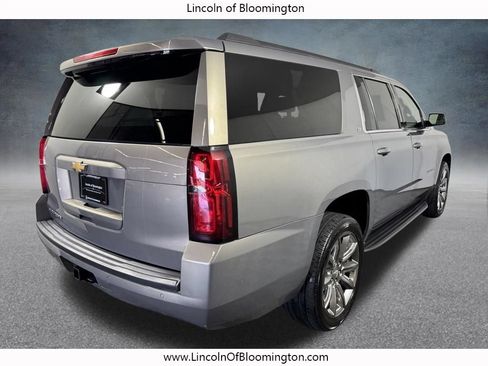 Used 2017 Chevrolet Suburban LT AWD/4WD image 7