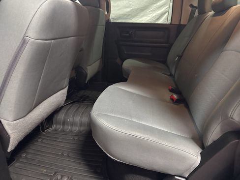 Used 2017 RAM 2500 Tradesman w/ Chrome Appearance Group image 15