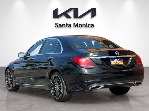 Used 2021 Mercedes-Benz C 300 Sedan image 4