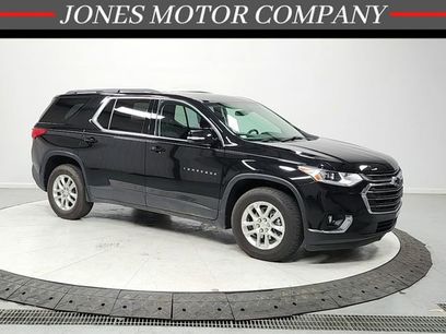 Used 2020 Chevrolet Traverse LT