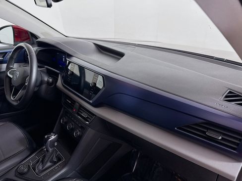 Certified 2022 Volkswagen Taos SE image 27