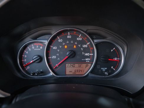 Used 2016 Toyota Yaris SE image 18