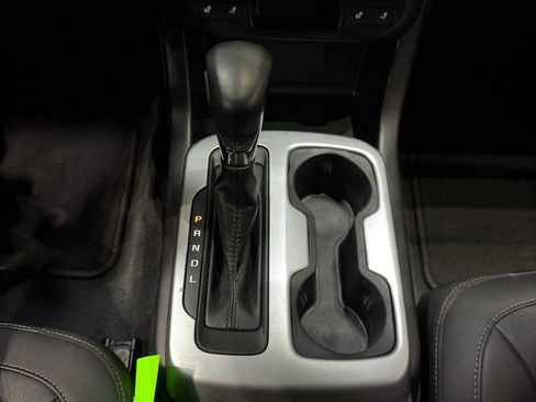 Used 2022 Chevrolet Colorado ZR2 image 30