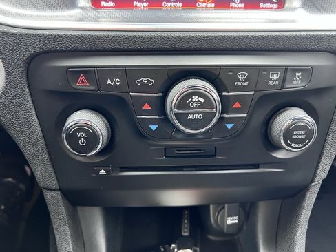 Used 2014 Dodge Charger SXT Plus image 35
