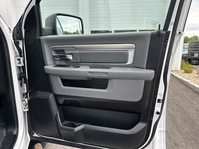 Used 2019 RAM 1500 Warlock AWD/4WD image 11