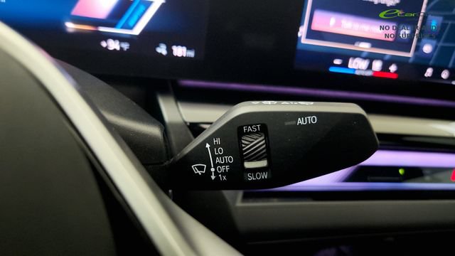 Used 2024 BMW i5 eDrive40i w/ M Sport Package RWD image 60