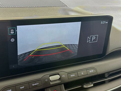 Used 2025 Kia K4 LXS image 22