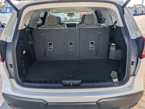 Used 2023 Subaru Ascent Premium w/ Convenience Package image 14