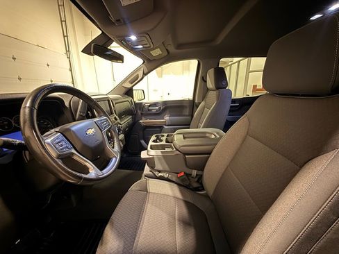 Used 2019 Chevrolet Silverado 1500 LT w/ Texas Edition image 17