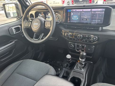 Used 2024 Jeep Wrangler Sport S image 22