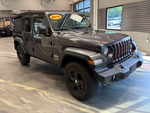 Used 2018 Jeep Wrangler Unlimited Sport S AWD/4WD image 1