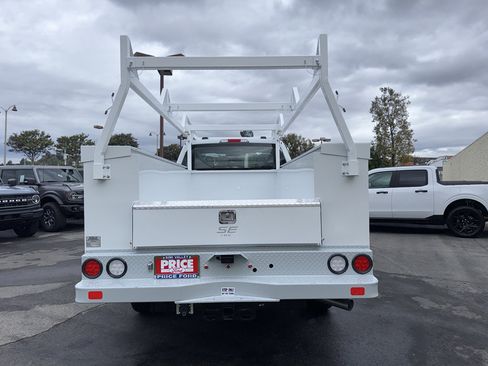 New 2026 Ford F250 XL w/ XL Chrome Package image 4