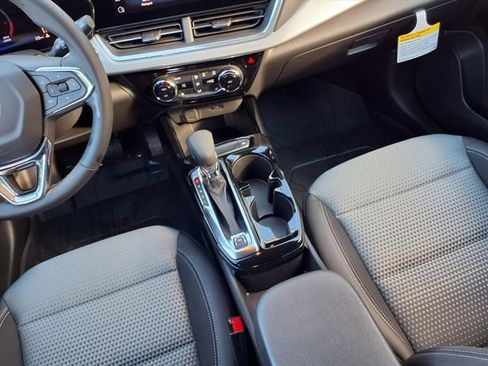 New 2026 Chevrolet Trax LT w/ Driver Confidence Package image 8