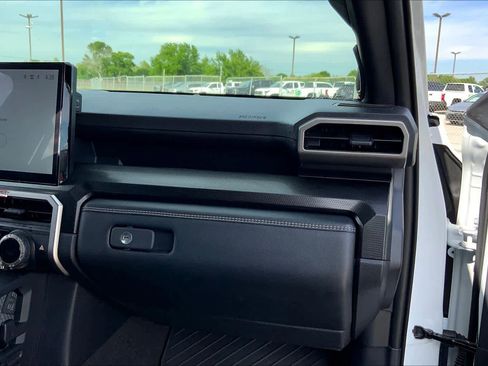 Used 2025 Toyota 4Runner Limited image 18