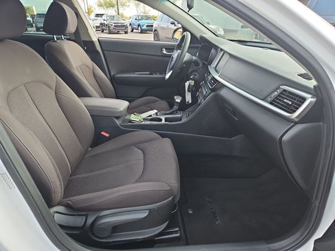 Used 2020 Kia Optima LX FWD image 28