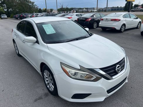 Used 2018 Nissan Altima 2.5 S w/ S Convenience Package FWD image 4