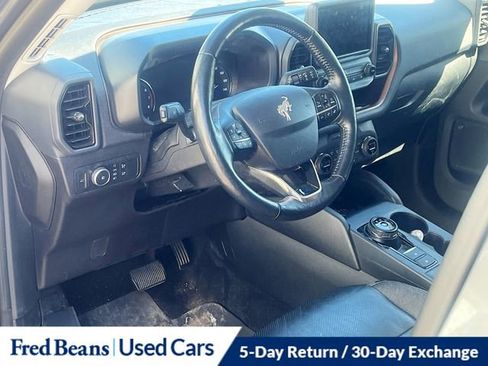 Used 2021 Ford Bronco Sport Outer Banks w/ Outer Banks Package image 11