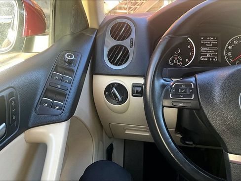 Used 2014 Volkswagen Tiguan S FWD image 26