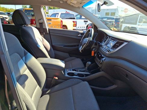 Used 2017 Hyundai Tucson SE image 12