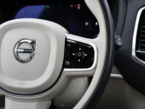 Used 2025 Volvo XC90 B6 Plus w/ Protection Package Premier image 22