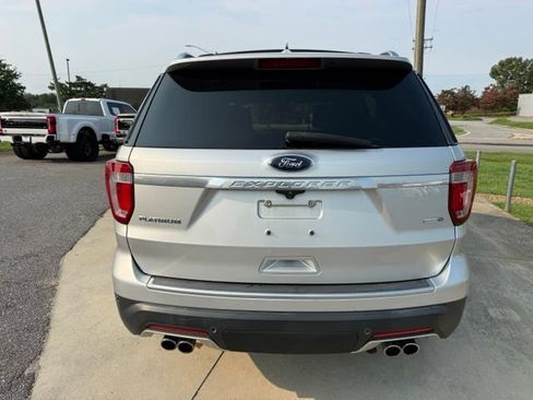 Used 2018 Ford Explorer Platinum AWD/4WD image 9
