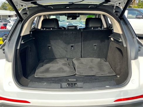 Used 2024 Lincoln Corsair Premiere image 25