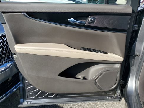 Certified 2022 Lincoln Nautilus FWD image 14