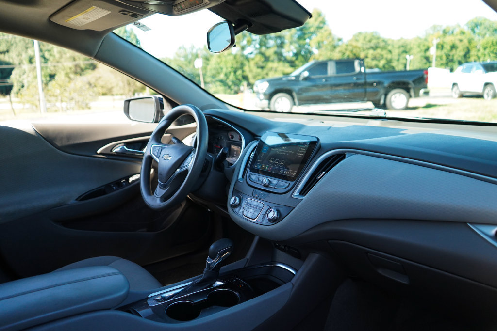 Used 2024 Chevrolet Malibu LT FWD image 15