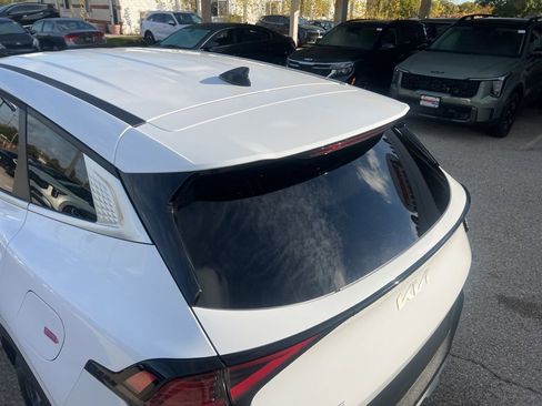 Certified 2025 Kia Sportage EX image 34