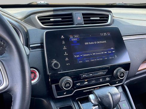 Used 2017 Honda CR-V Touring image 6